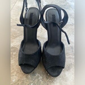 Forever 21 Black heels 6.5